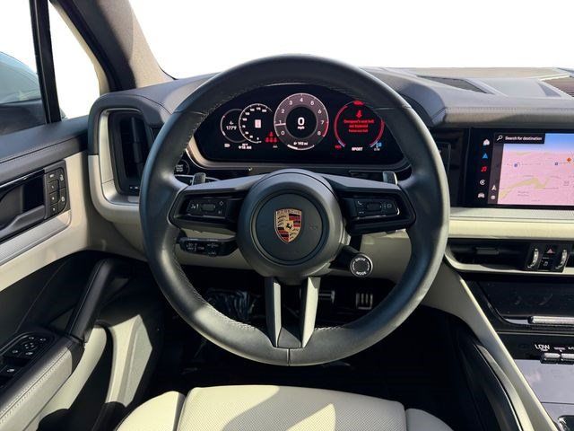 Used 2024 Porsche Cayenne S AWD/4WD image 13