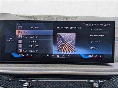 Used 2026 BMW X7 xDrive40i w/ Executive Package image 11