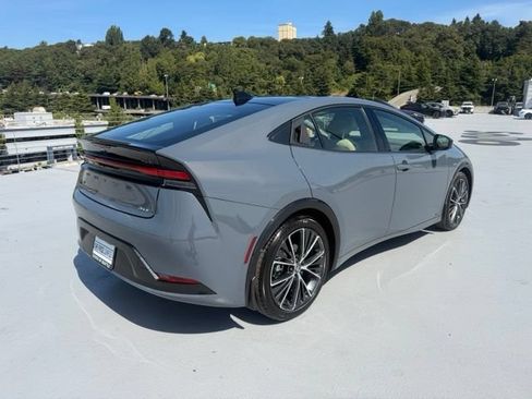 Certified 2024 Toyota Prius XLE AWD/4WD image 5