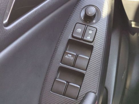 Used 2015 MAZDA MAZDA3 i Grand Touring image 25