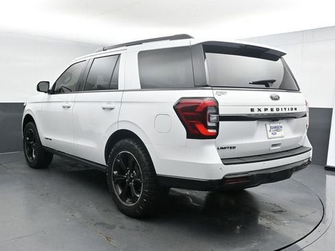 Used 2022 Ford Expedition Limited AWD/4WD image 7