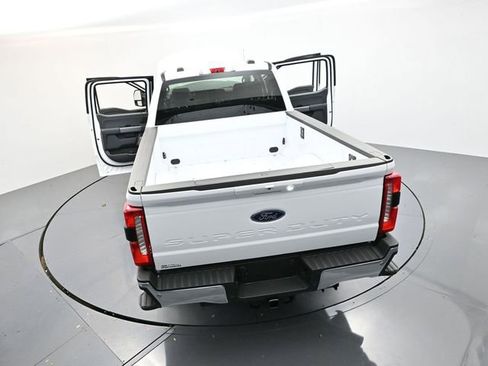 New 2026 Ford F250 Lariat RWD image 39