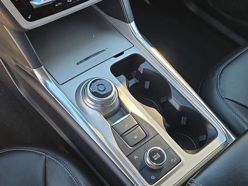 Used 2023 Ford Explorer XLT w/ Equipment Group 202A image 29