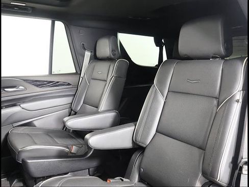 Used 2023 Cadillac Escalade Sport w/ LPO, ONYX Package RWD image 10