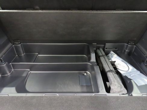 Used 2023 Lincoln Navigator L Reserve w/ Equipment Group 201A image 48