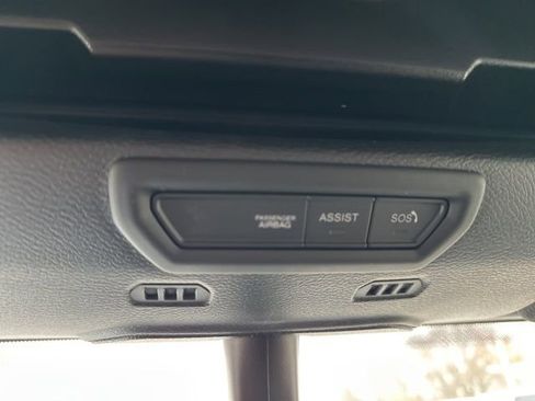 Used 2021 Jeep Gladiator Sport image 25