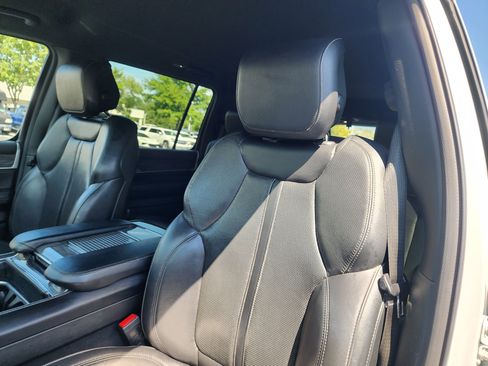 Used 2022 Jeep Wagoneer Series III image 21