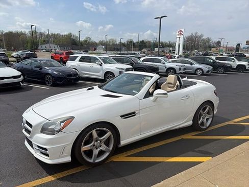 Used 2015 Mercedes-Benz SLK 250 image 14