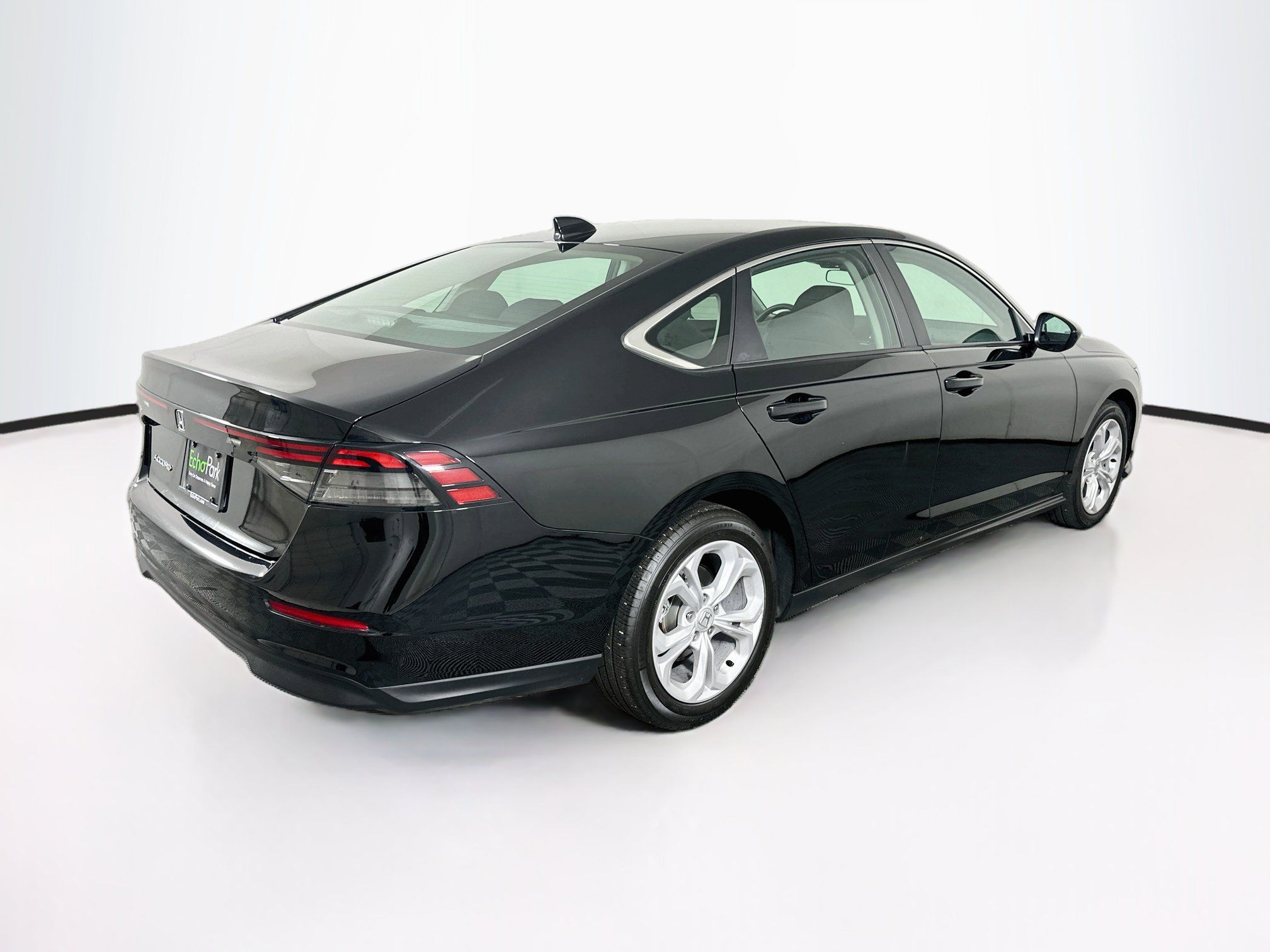 Used 2025 Honda Accord LX image 9