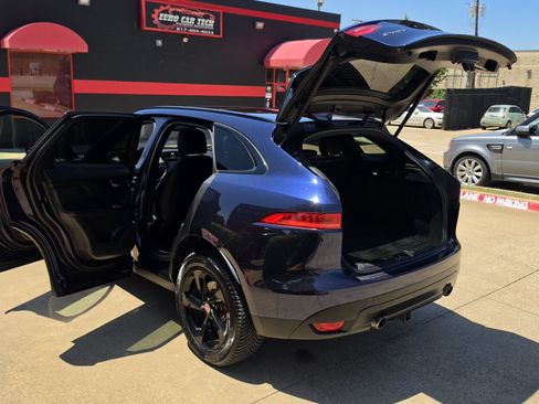 Used 2017 Jaguar F-PACE Premium AWD/4WD image 19