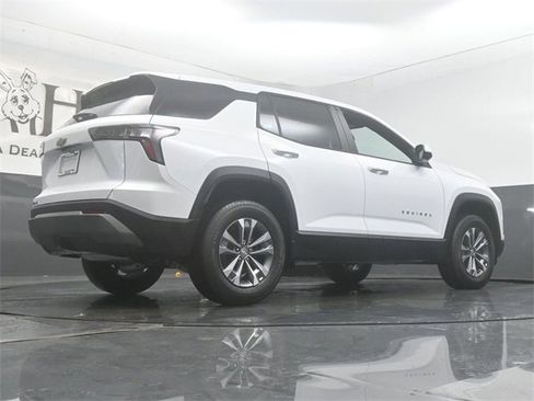 New 2026 Chevrolet Equinox LT w/ Safety and Technology Package image 11