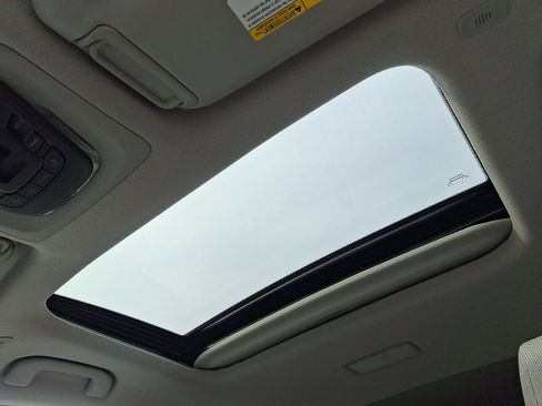 Certified 2023 Toyota Corolla Cross LE image 15