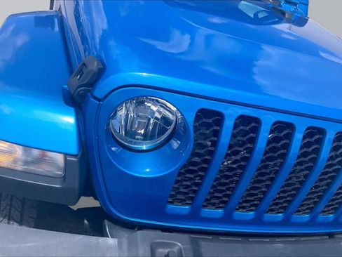 Used 2021 Jeep Gladiator Sport AWD/4WD image 28