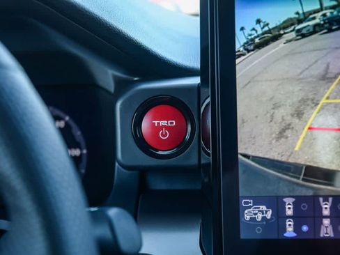 Used 2025 Toyota Tacoma TRD Sport w/ TRD Sport Premium Package image 23