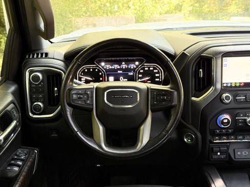 Used 2019 GMC Sierra 1500 Denali w/ Denali Ultimate Package AWD/4WD image 29