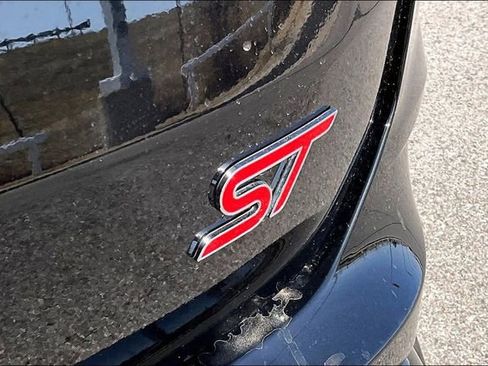 Used 2023 Ford Edge ST image 8