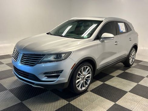 Used 2017 Lincoln MKC Reserve image 3