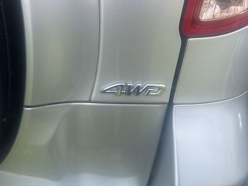 Used 2008 Toyota RAV4 Sport image 9