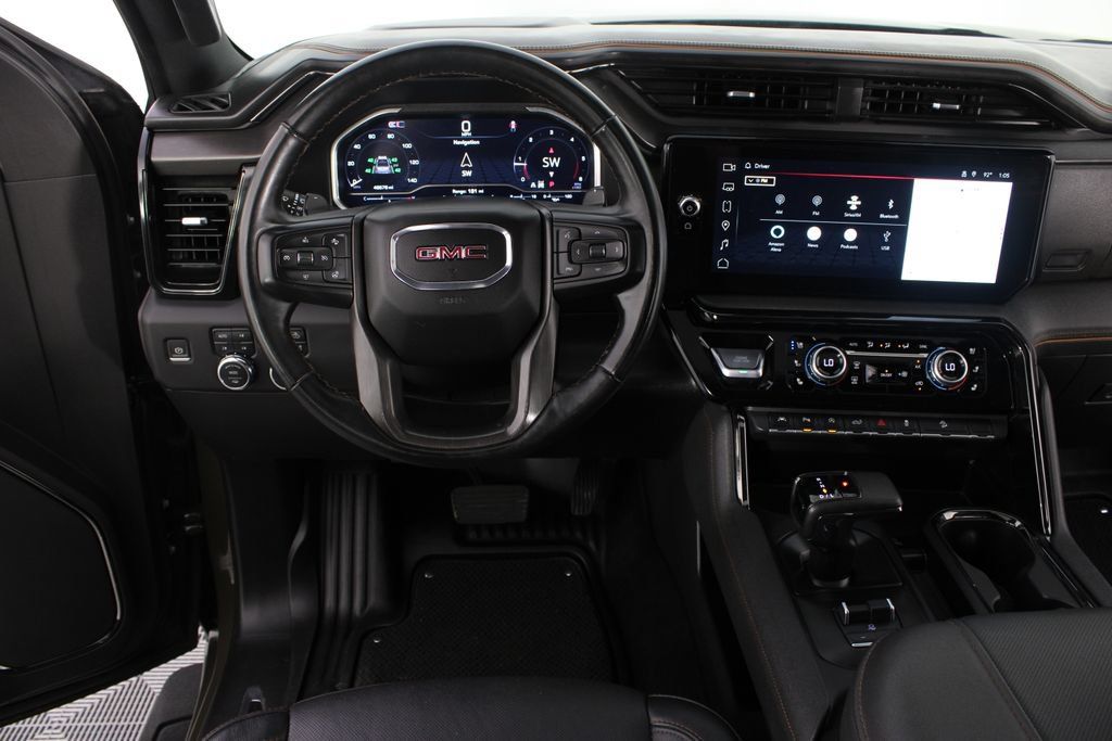 Used 2024 GMC Sierra 1500 AT4 w/ Technology Package AWD/4WD image 13
