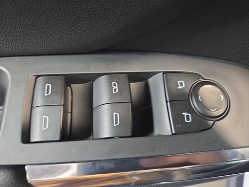 Used 2025 Chevrolet Traverse LT AWD/4WD image 33