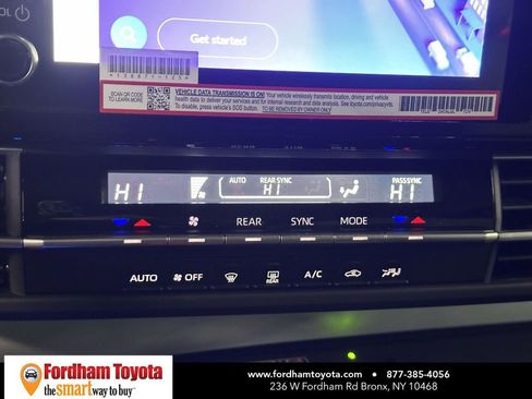 Used 2025 Toyota Sienna LE image 23