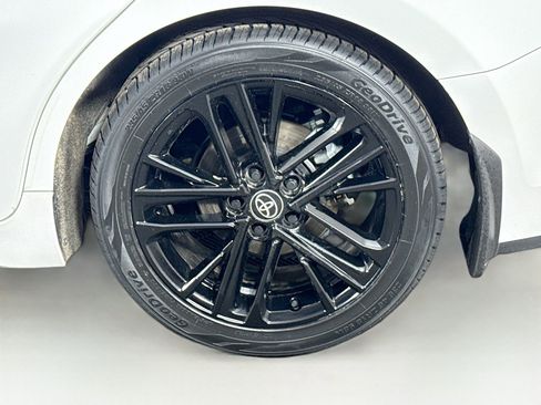 Certified 2025 Toyota Camry SE image 9