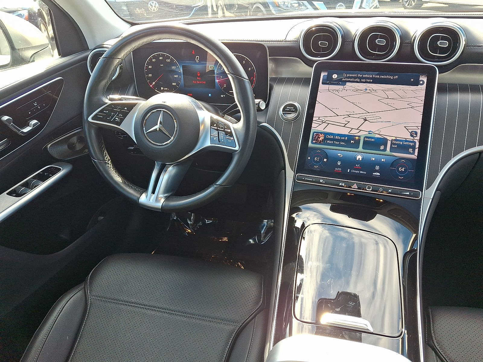 Used 2023 Mercedes-Benz GLC 300 4MATIC image 15