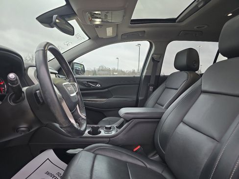 Used 2023 GMC Acadia SLT w/ Elevation Edition image 25