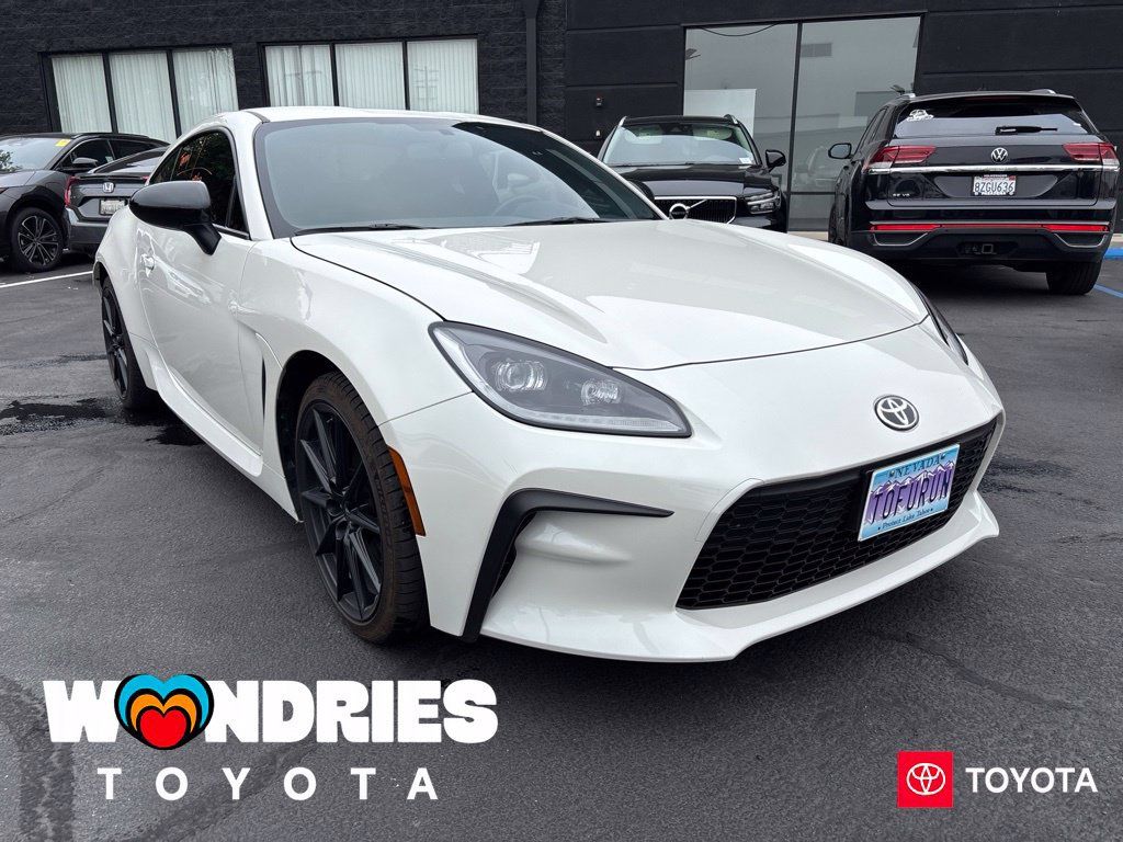 Used 2024 Toyota GR86 Premium RWD image 1