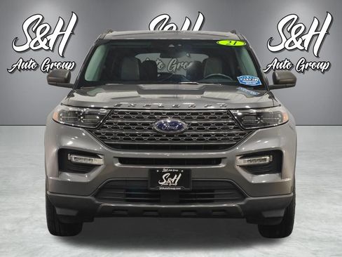 Used 2021 Ford Explorer XLT w/ Equipment Group 202A image 14