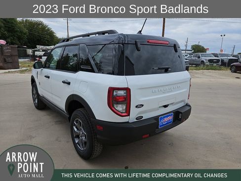 Used 2023 Ford Bronco Sport Badlands AWD/4WD image 9