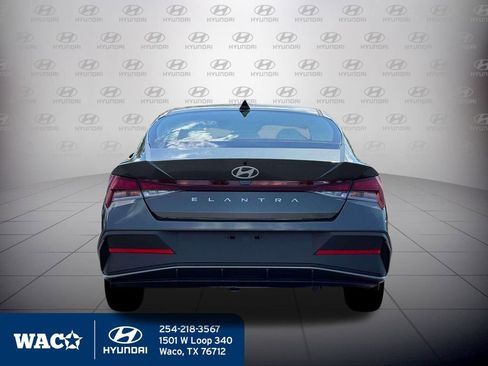 New 2026 Hyundai Elantra SE image 7