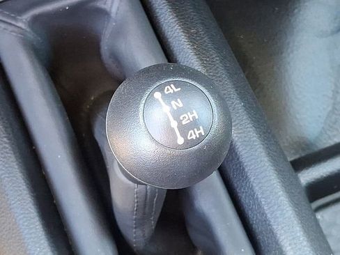 Used 2024 RAM 2500 Tradesman w/ Chrome Appearance Group image 21