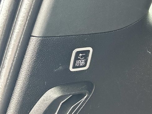 Used 2024 Jeep Wagoneer Series II w/ Flexible Seating Group RWD image 17
