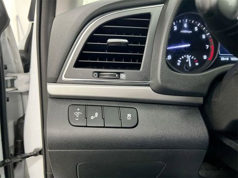 Used 2018 Hyundai Elantra SEL w/ Cargo Package image 18