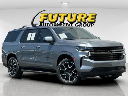 Used 2021 Chevrolet Suburban RST w/ Luxury Package AWD/4WD image 2