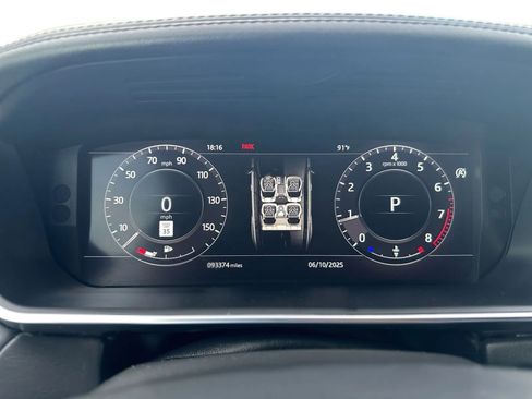 Used 2018 Land Rover Range Rover Sport HSE Dynamic image 13