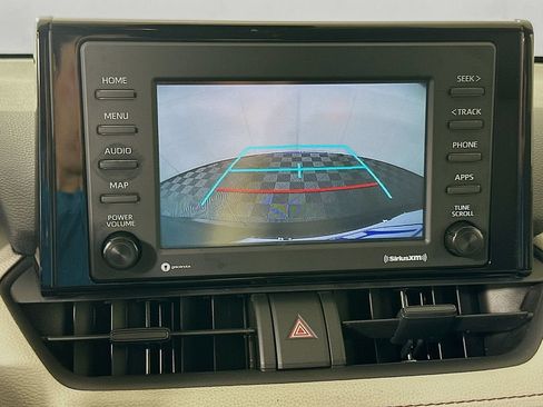 Used 2021 Toyota RAV4 XLE w/ Convenience Package AWD/4WD image 13