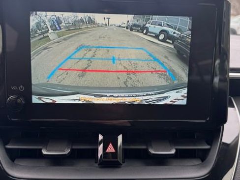 Used 2023 Toyota Corolla LE image 31