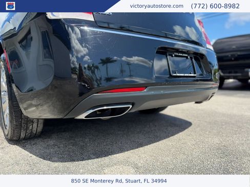 Used 2017 Chrysler 300 Limited AWD/4WD image 15