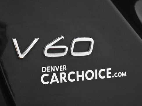 Used 2018 Volvo V60 T5 Cross Country w/ Convenience Package image 28