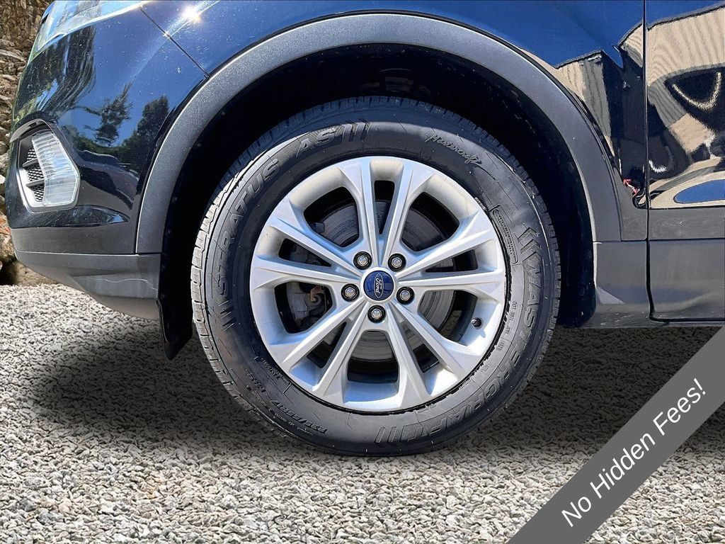 Used 2018 Ford Escape SEL AWD/4WD image 9