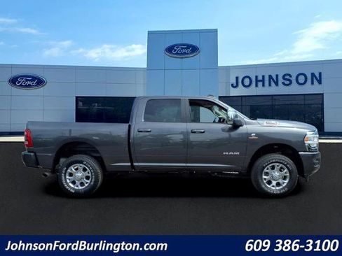 Used 2024 RAM 2500 Laramie AWD/4WD image 3