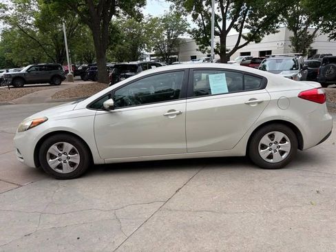 Used 2015 Kia Forte LX FWD image 2