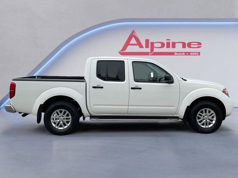 Used 2019 Nissan Frontier SV image 6