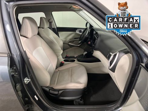 Used 2022 Kia Soul LX w/ Technology Package image 6