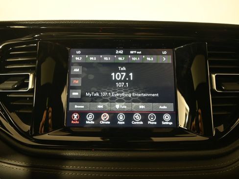 Used 2024 Dodge Durango SXT AWD/4WD image 27