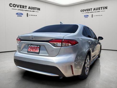 Used 2020 Toyota Corolla LE FWD image 6