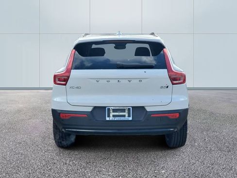 New 2026 Volvo XC40 B5 Ultra w/ Protection Package Premier image 5
