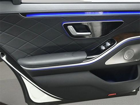 Used 2021 Mercedes-Benz S 580 4MATIC Sedan image 13